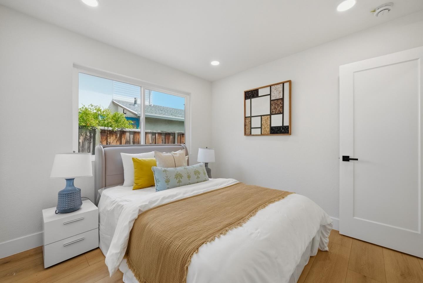 Detail Gallery Image 11 of 18 For 3338 Woodside Ln, San Jose,  CA 95121 - 4 Beds | 2 Baths