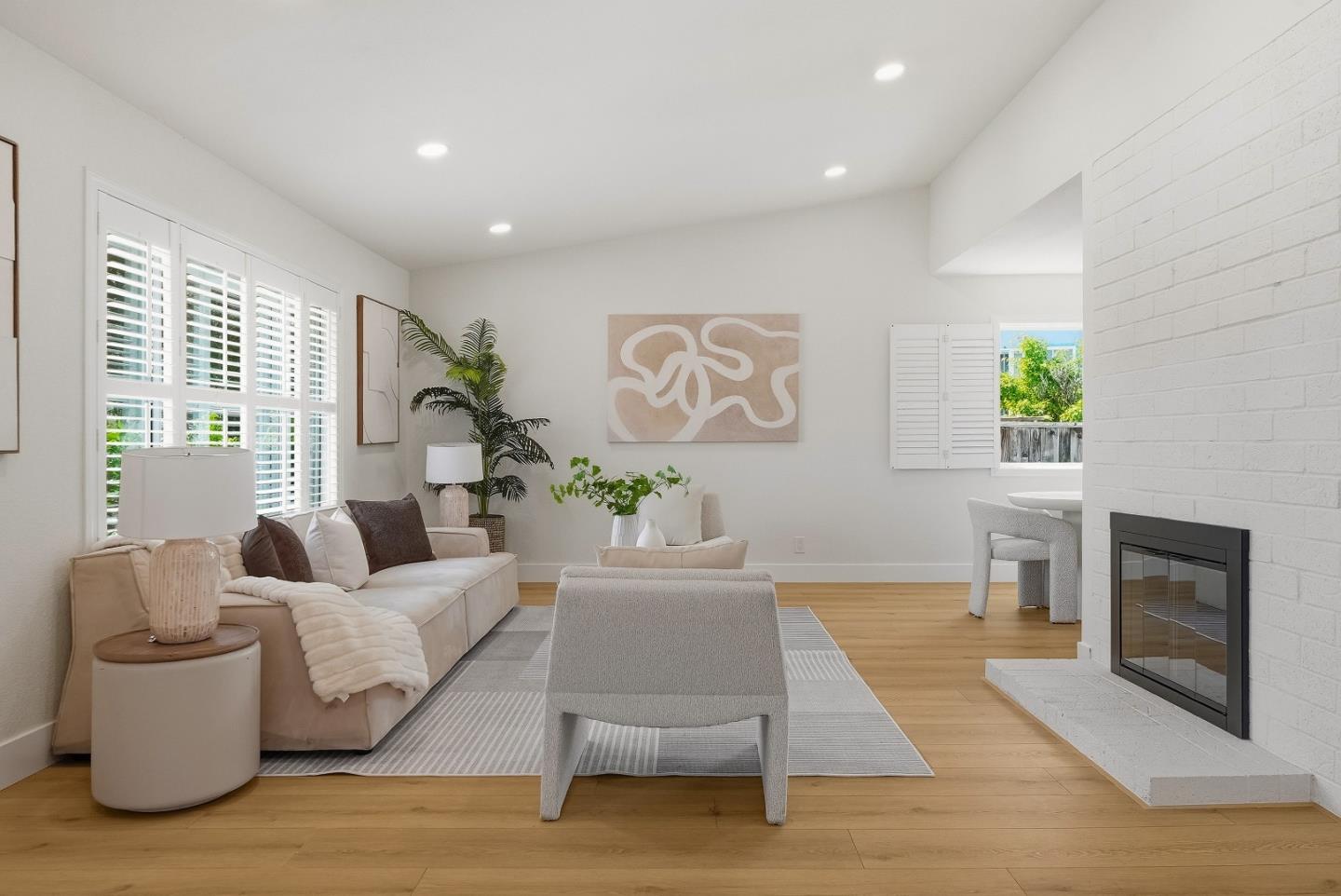 Detail Gallery Image 2 of 18 For 3338 Woodside Ln, San Jose,  CA 95121 - 4 Beds | 2 Baths