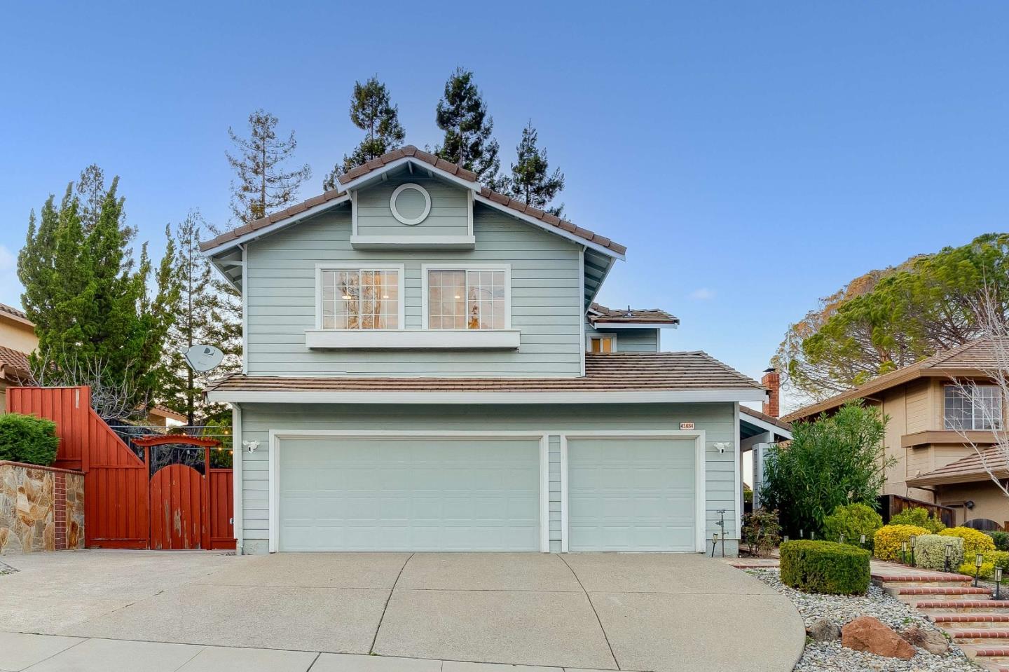 Detail Gallery Image 2 of 49 For 43684 Southerland Way, Fremont,  CA 94539 - 4 Beds | 2 Baths