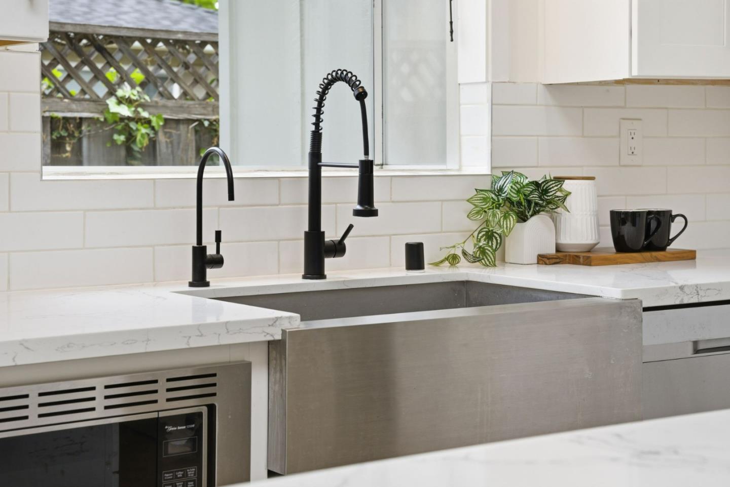 Detail Gallery Image 15 of 44 For 1193 Redoaks Dr, San Jose,  CA 95128 - 3 Beds | 2 Baths