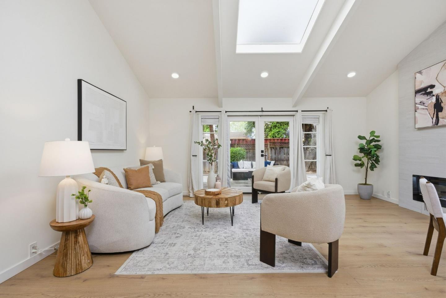 Detail Gallery Image 17 of 44 For 1193 Redoaks Dr, San Jose,  CA 95128 - 3 Beds | 2 Baths