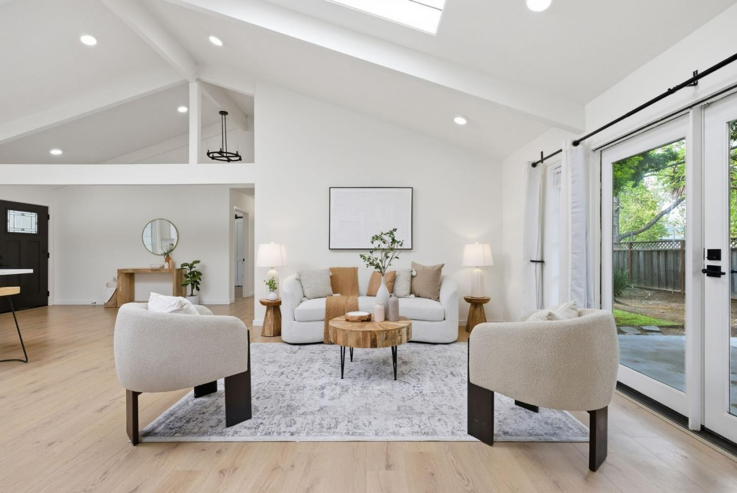 Detail Gallery Image 18 of 44 For 1193 Redoaks Dr, San Jose,  CA 95128 - 3 Beds | 2 Baths