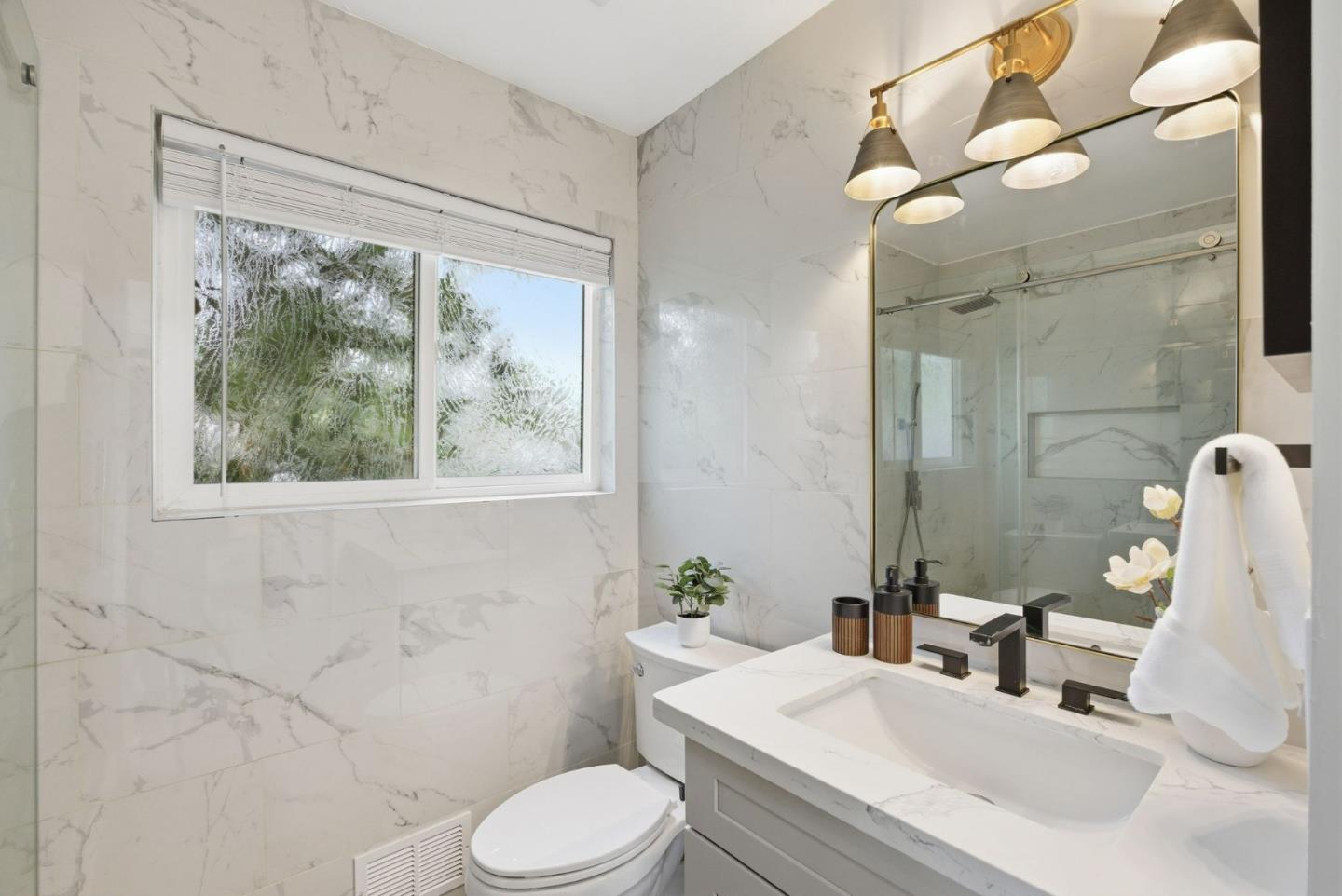 Detail Gallery Image 32 of 44 For 1193 Redoaks Dr, San Jose,  CA 95128 - 3 Beds | 2 Baths