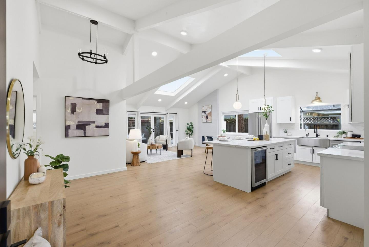 Detail Gallery Image 5 of 44 For 1193 Redoaks Dr, San Jose,  CA 95128 - 3 Beds | 2 Baths