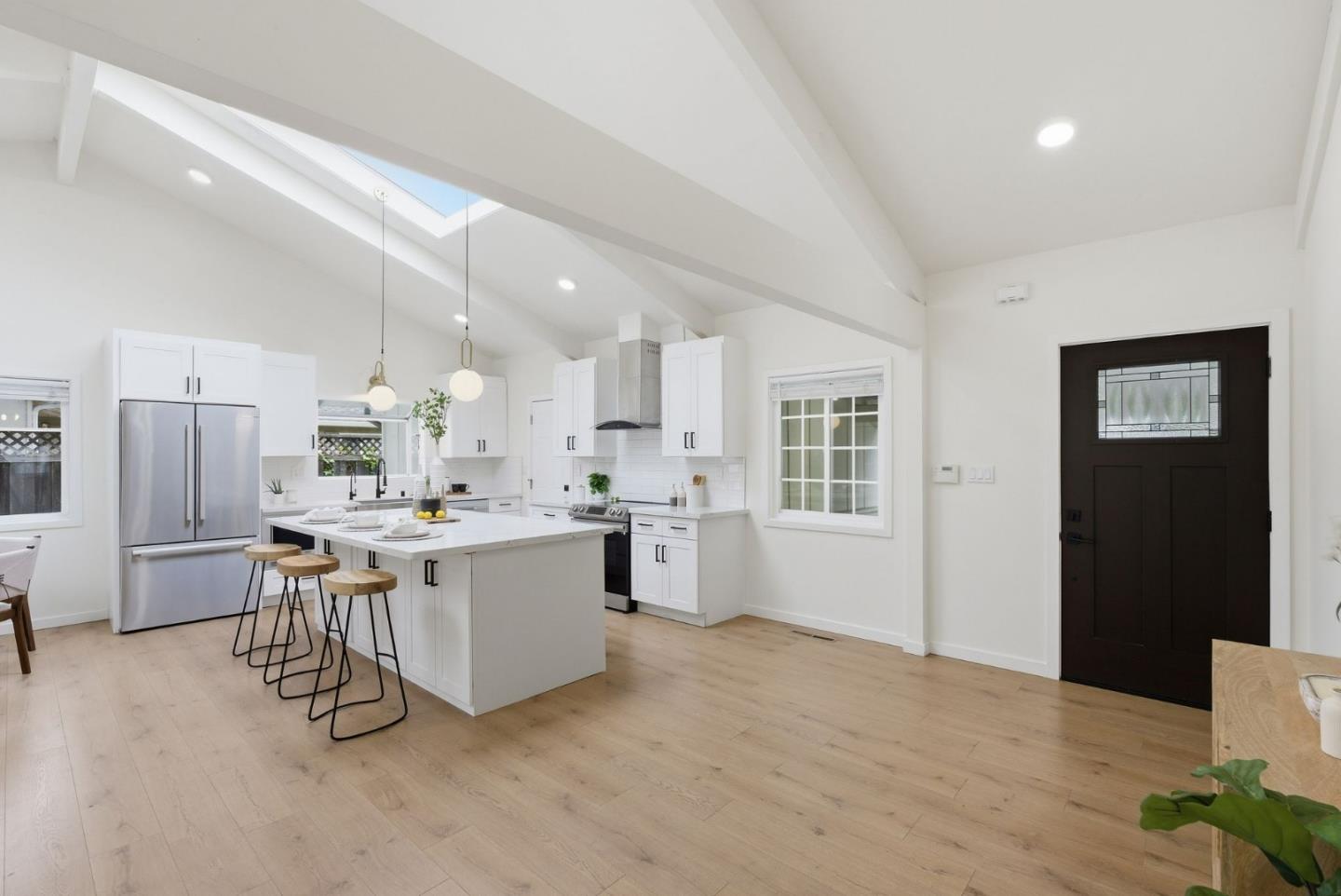 Detail Gallery Image 6 of 44 For 1193 Redoaks Dr, San Jose,  CA 95128 - 3 Beds | 2 Baths