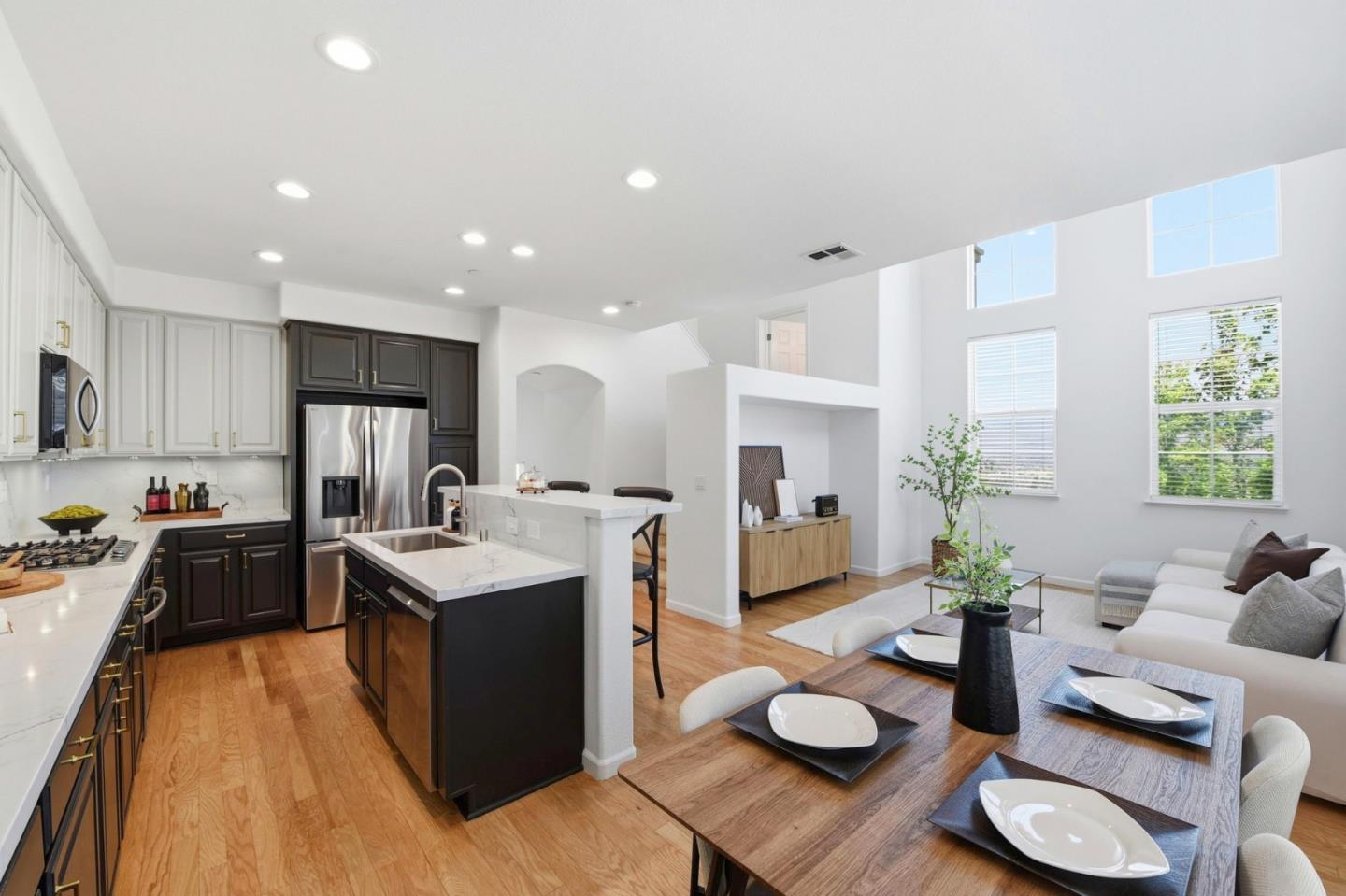 Detail Gallery Image 14 of 46 For 2970 Larciano St, San Jose,  CA 95136 - 3 Beds | 3/1 Baths