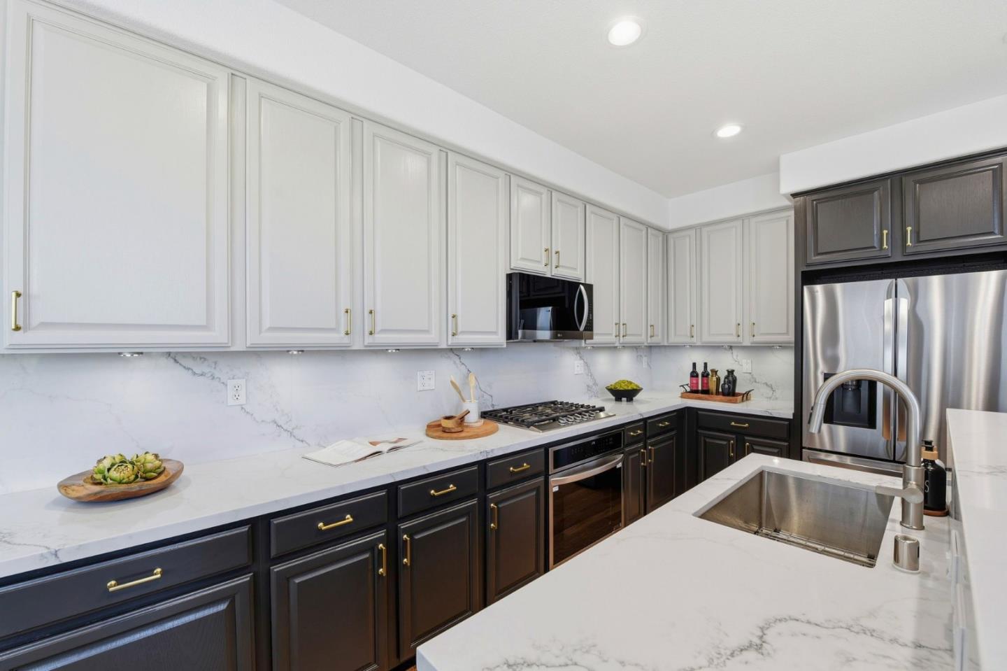 Detail Gallery Image 15 of 46 For 2970 Larciano St, San Jose,  CA 95136 - 3 Beds | 3/1 Baths