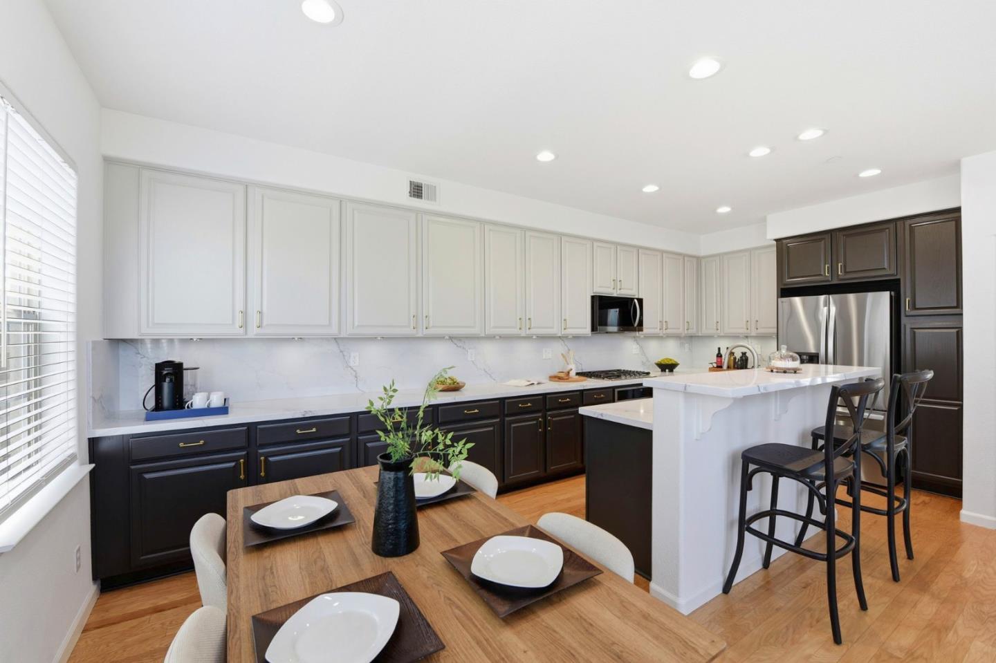 Detail Gallery Image 16 of 46 For 2970 Larciano St, San Jose,  CA 95136 - 3 Beds | 3/1 Baths