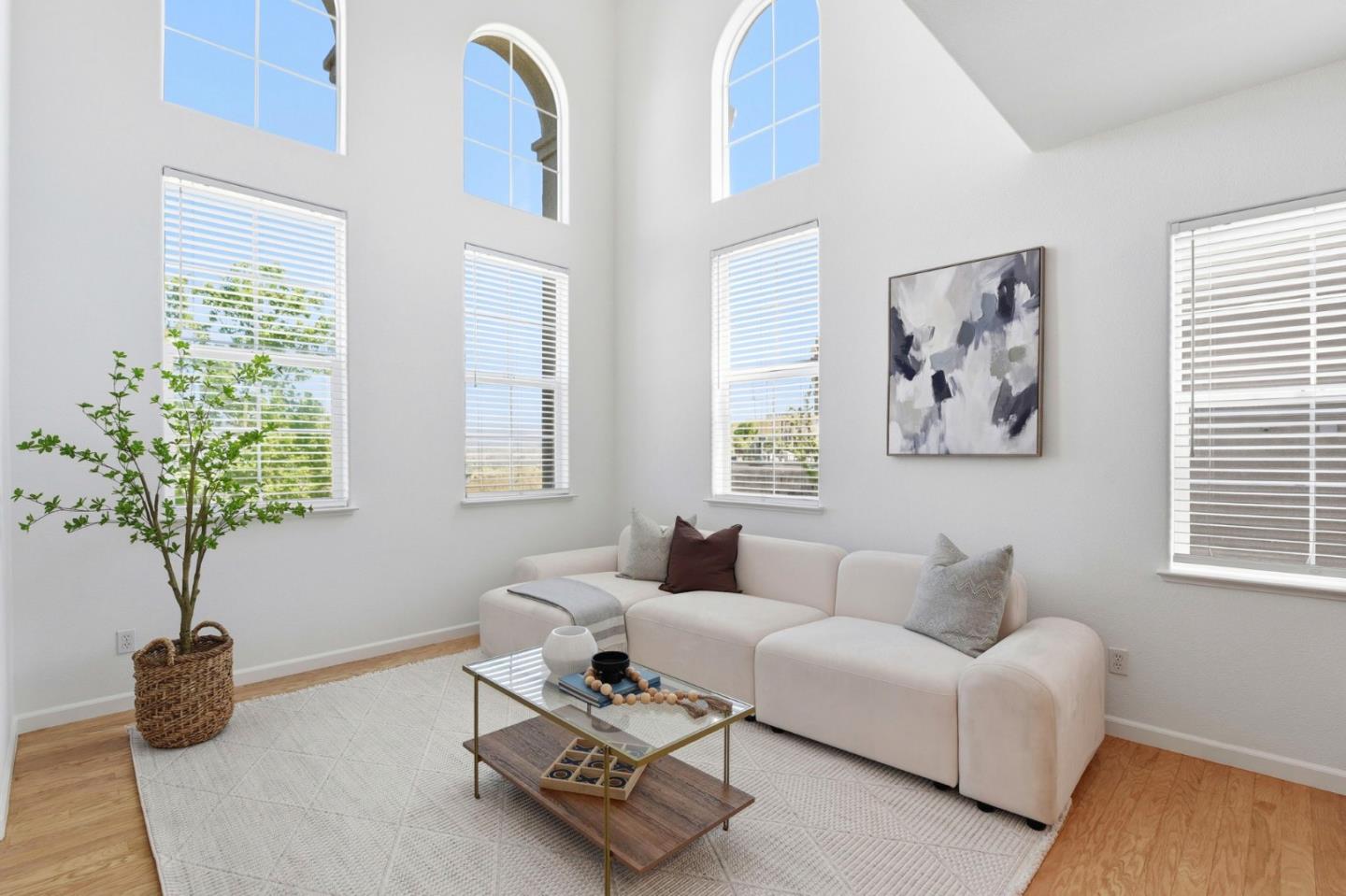 Detail Gallery Image 8 of 46 For 2970 Larciano St, San Jose,  CA 95136 - 3 Beds | 3/1 Baths