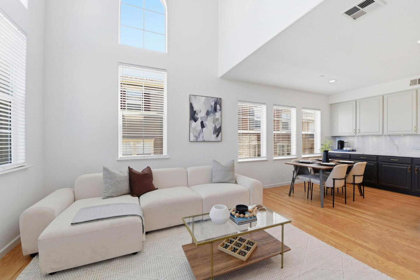 Detail Gallery Image 9 of 46 For 2970 Larciano St, San Jose,  CA 95136 - 3 Beds | 3/1 Baths