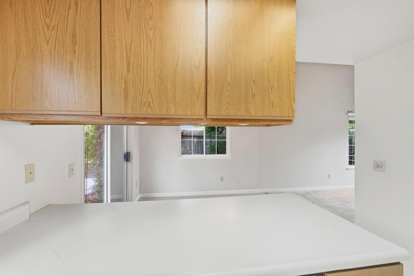 Detail Gallery Image 13 of 36 For 1621 Schooner Ct, Santa Cruz,  CA 95062 - 3 Beds | 2 Baths