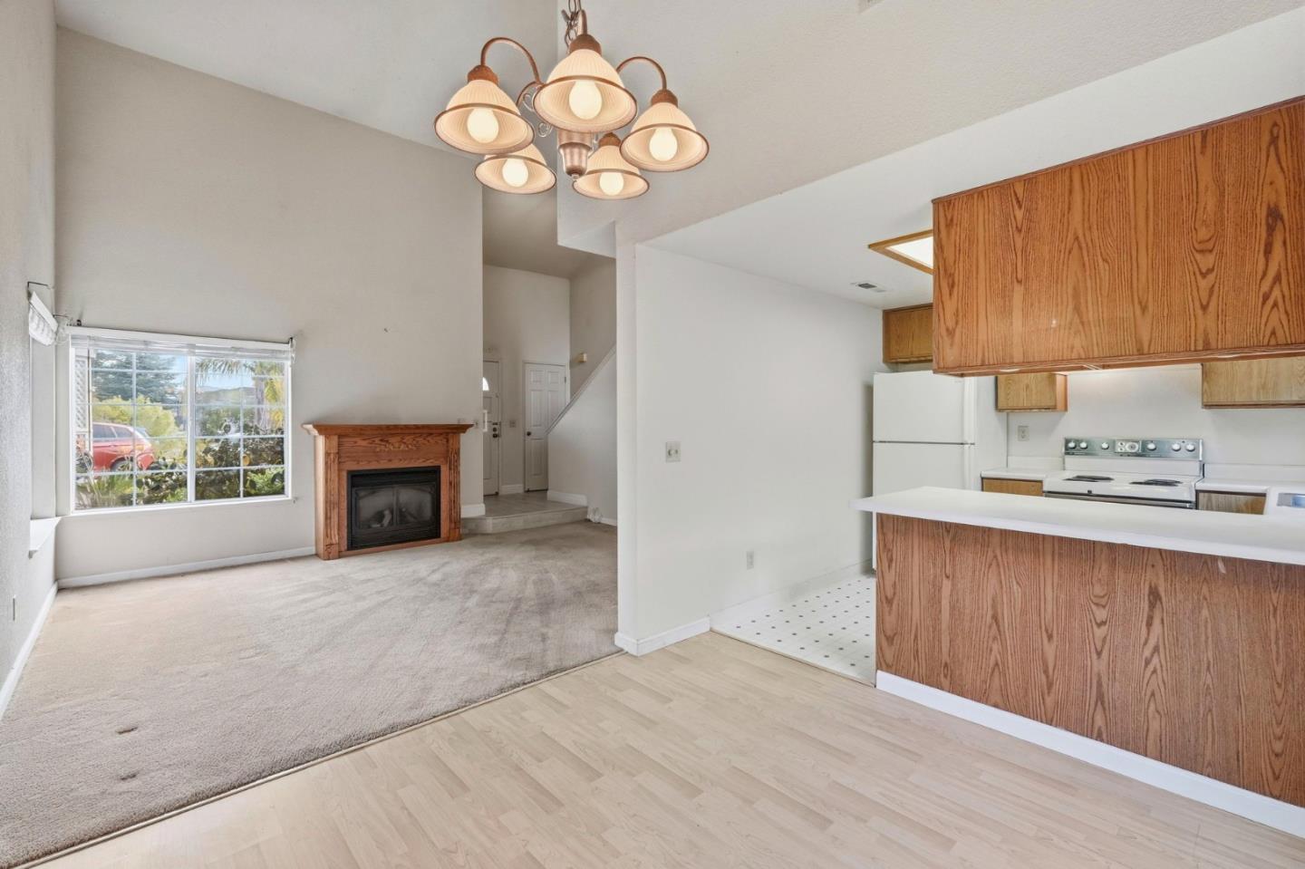 Detail Gallery Image 17 of 36 For 1621 Schooner Ct, Santa Cruz,  CA 95062 - 3 Beds | 2 Baths