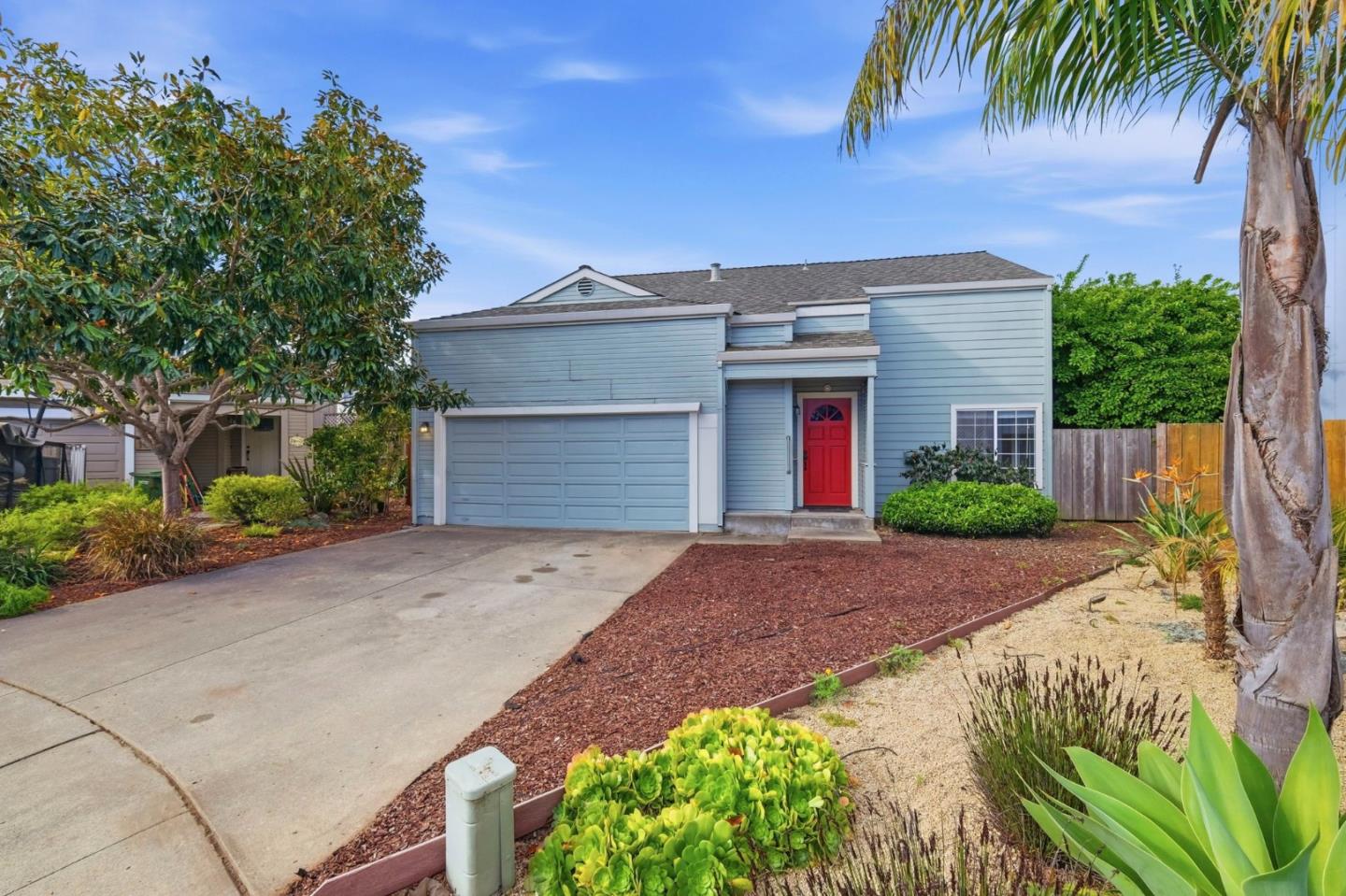 Detail Gallery Image 3 of 36 For 1621 Schooner Ct, Santa Cruz,  CA 95062 - 3 Beds | 2 Baths