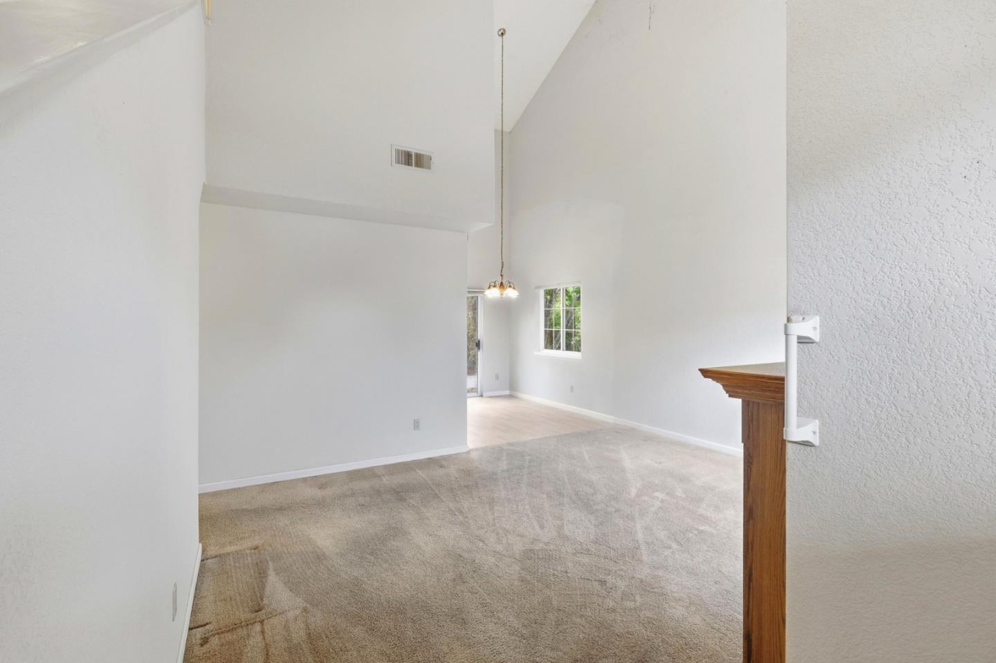 Detail Gallery Image 6 of 36 For 1621 Schooner Ct, Santa Cruz,  CA 95062 - 3 Beds | 2 Baths