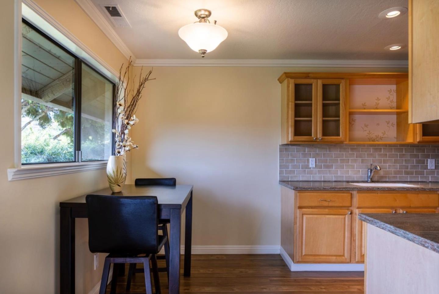 Detail Gallery Image 7 of 13 For 9500 Center St #57,  Carmel,  CA 93923 - 1 Beds | 1 Baths