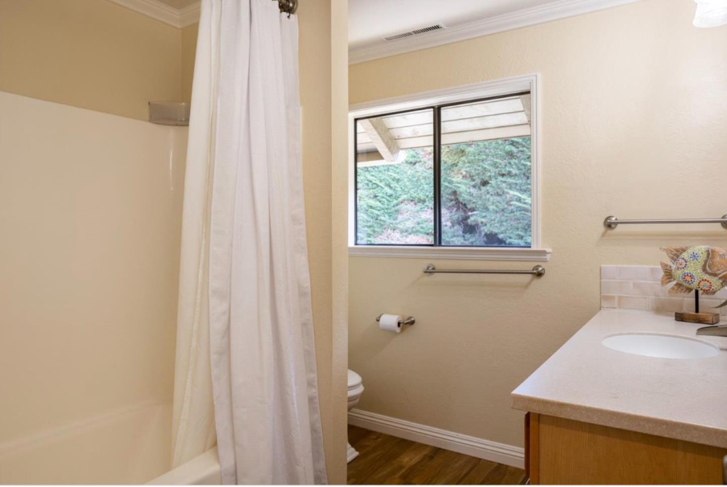 Detail Gallery Image 9 of 13 For 9500 Center St #57,  Carmel,  CA 93923 - 1 Beds | 1 Baths