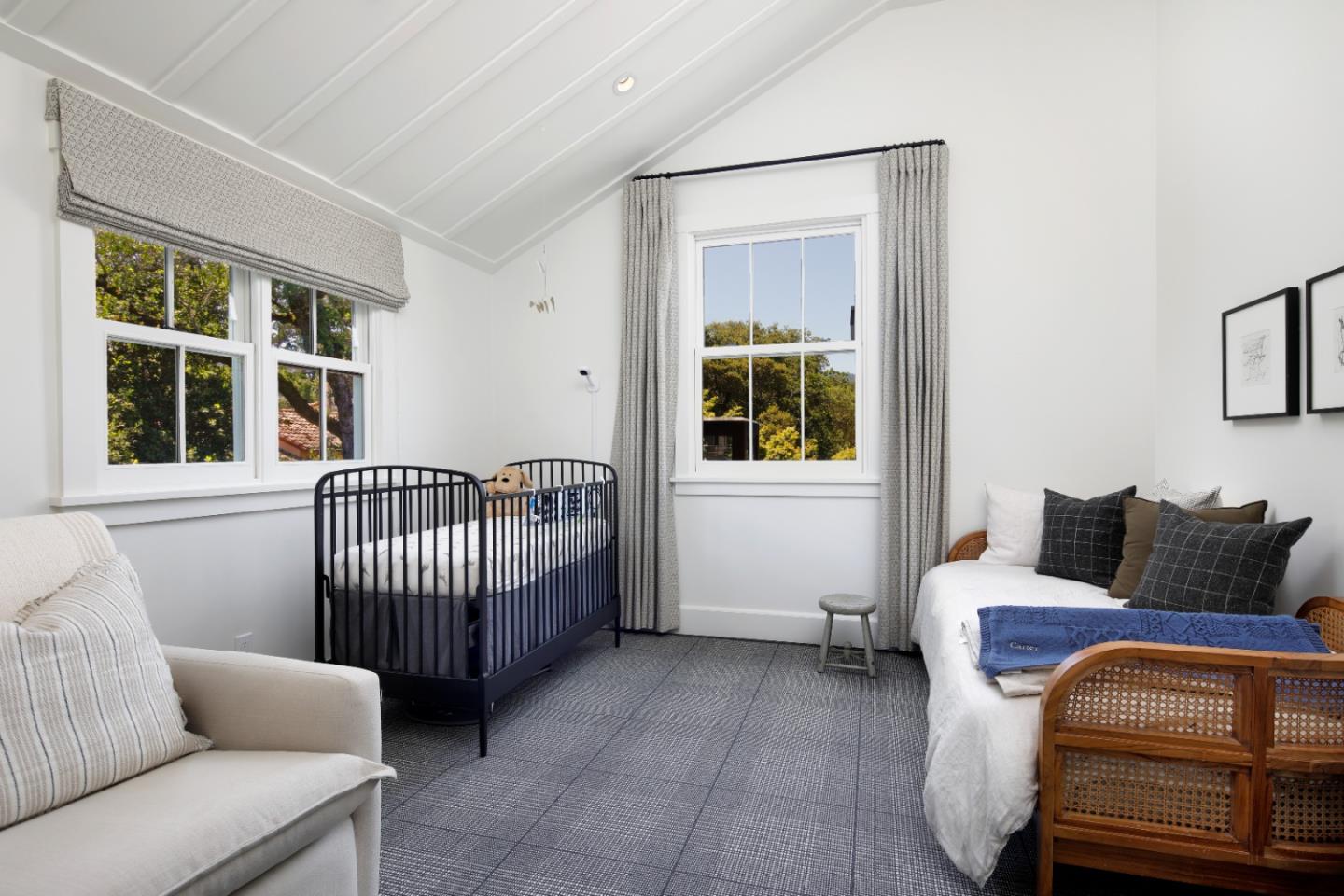 Detail Gallery Image 15 of 26 For 180 Romero Rd, Woodside,  CA 94062 - 5 Beds | 5/1 Baths