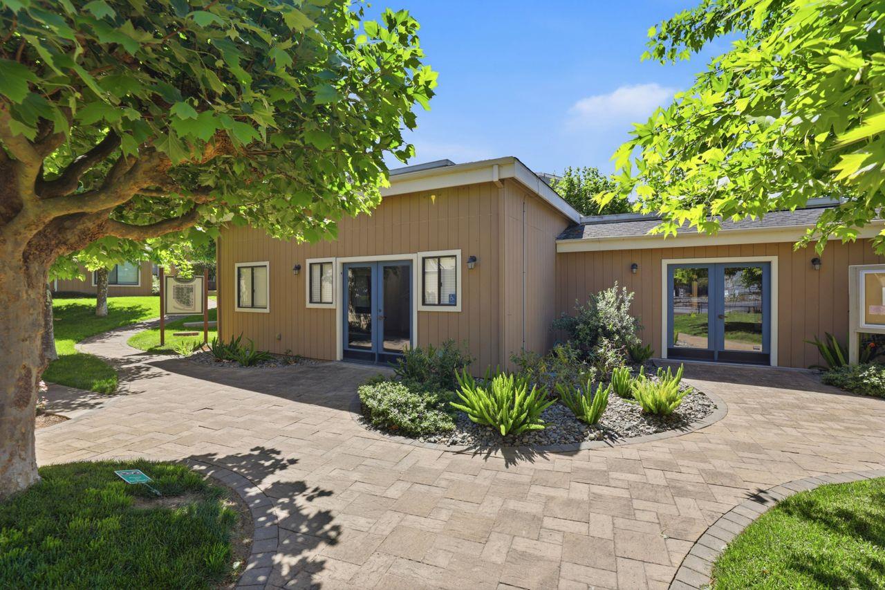 Detail Gallery Image 23 of 32 For 820 Casanova Ave #85,  Monterey,  CA 93940 - 2 Beds | 1 Baths