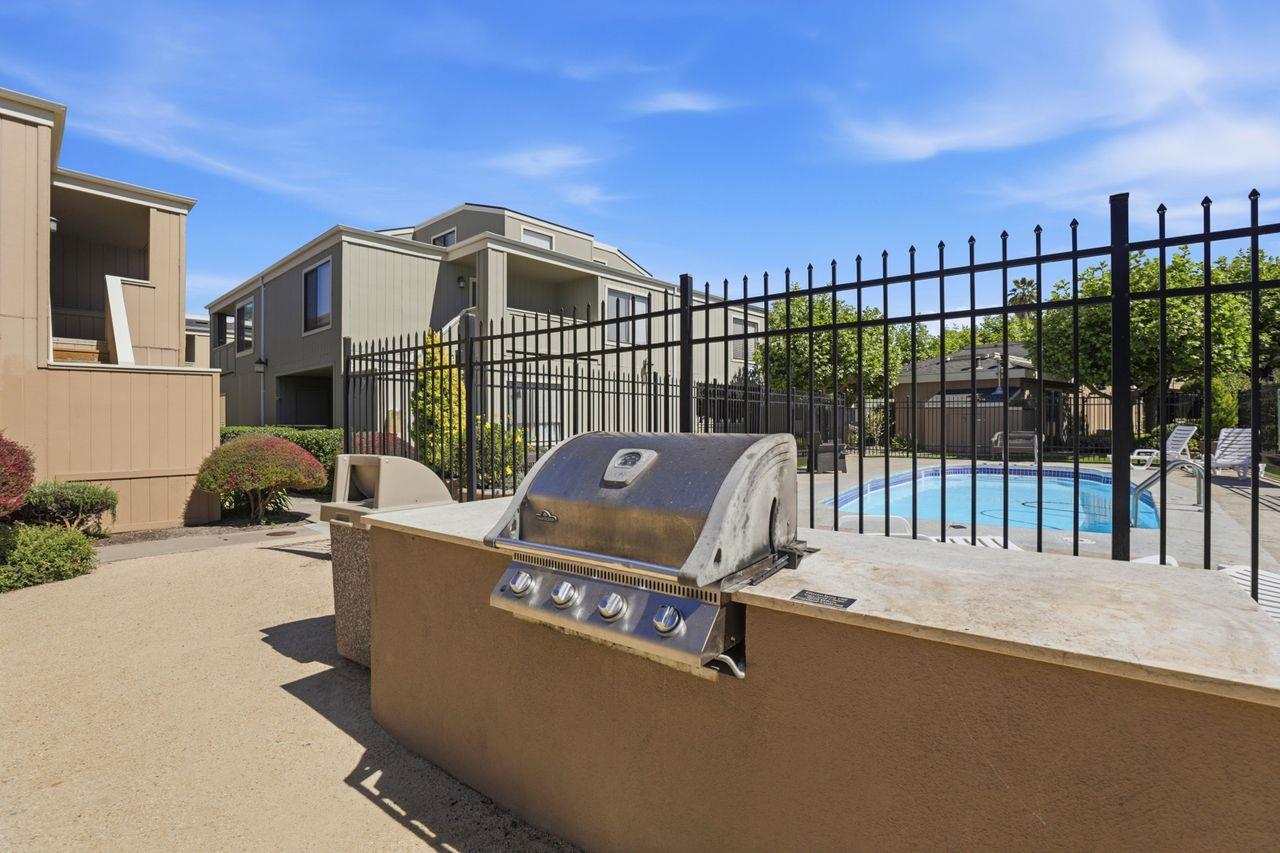 Detail Gallery Image 25 of 32 For 820 Casanova Ave #85,  Monterey,  CA 93940 - 2 Beds | 1 Baths