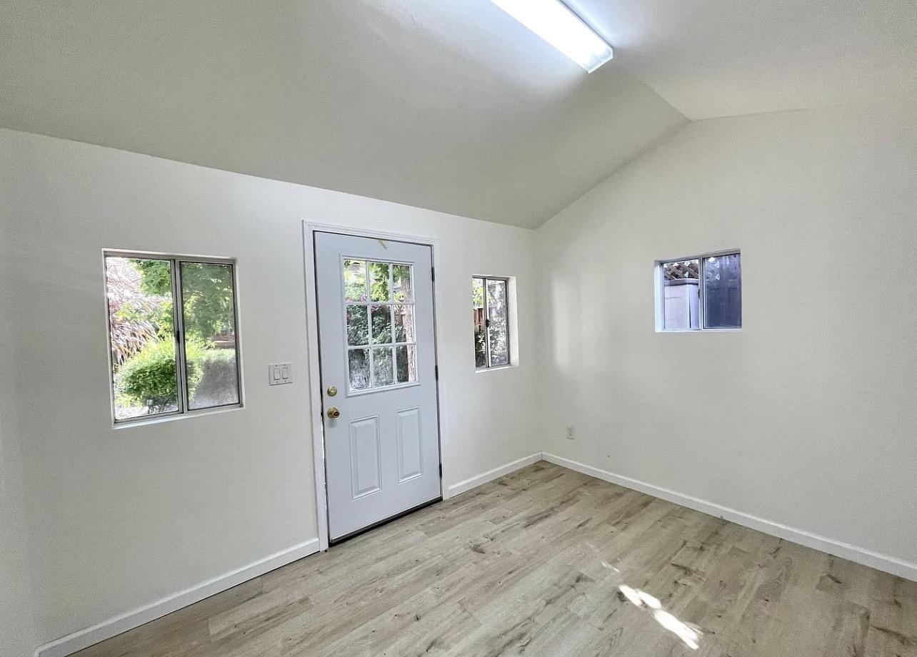 Detail Gallery Image 37 of 40 For 1127 Clark Way, San Jose,  CA 95125 - 3 Beds | 1/1 Baths