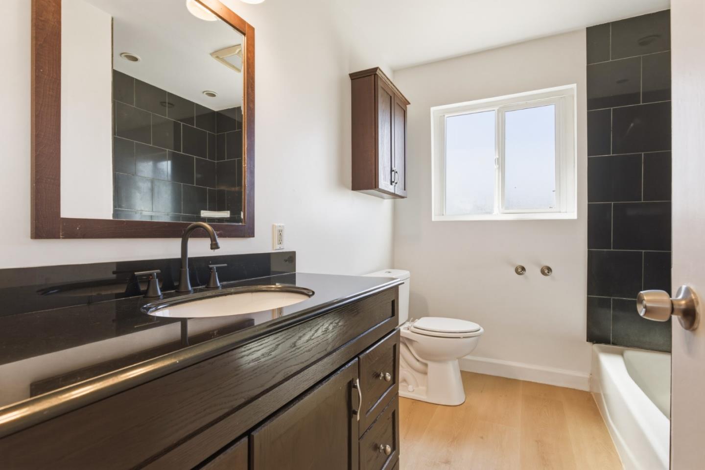 Detail Gallery Image 17 of 24 For 1048 Hamilton Ave, Seaside,  CA 93955 - 3 Beds | 1 Baths