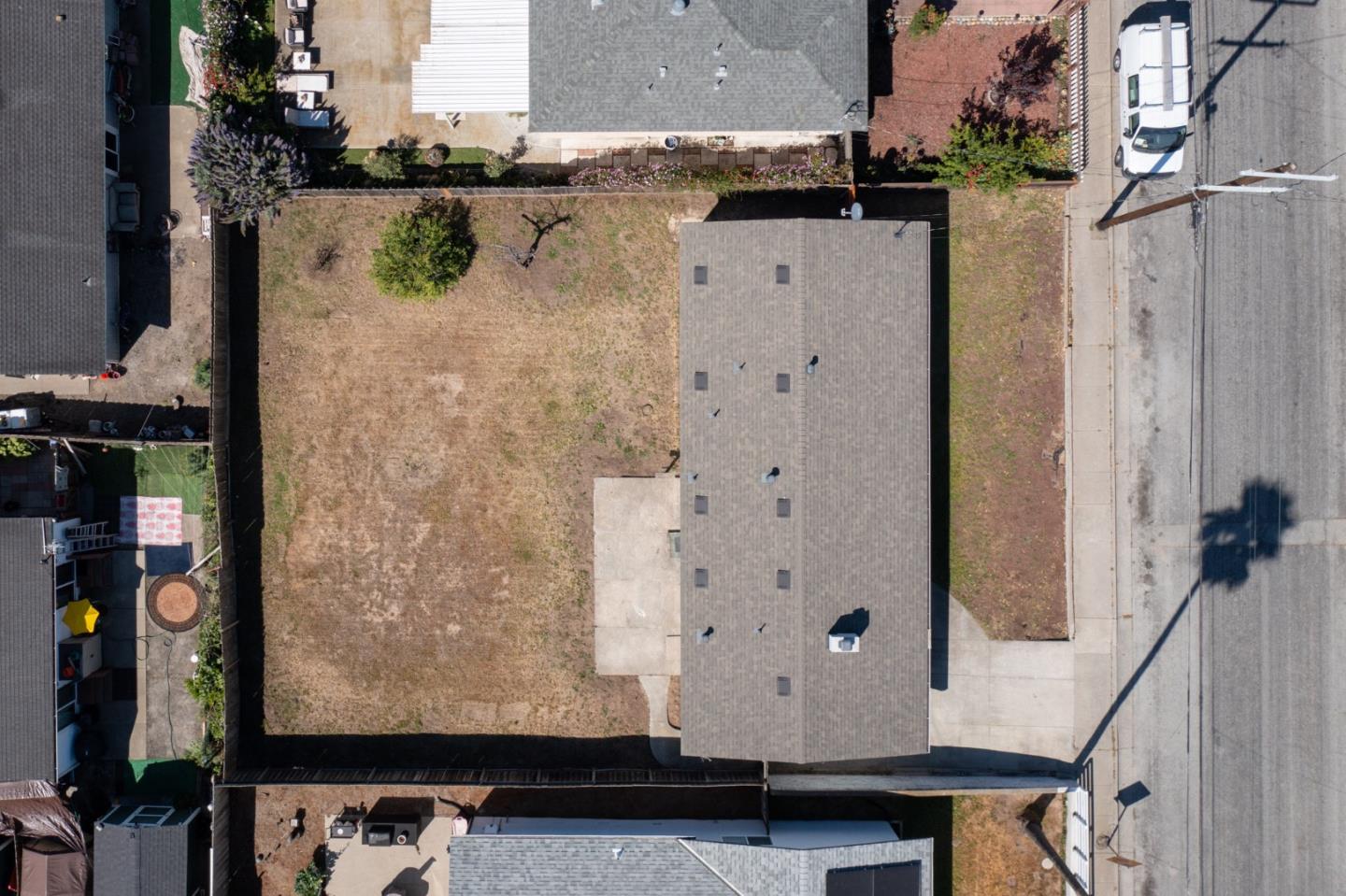 Detail Gallery Image 2 of 24 For 1048 Hamilton Ave, Seaside,  CA 93955 - 3 Beds | 1 Baths