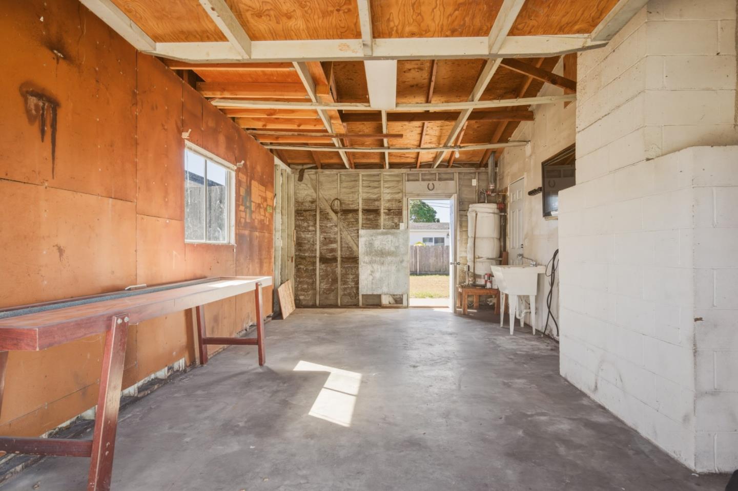 Detail Gallery Image 21 of 24 For 1048 Hamilton Ave, Seaside,  CA 93955 - 3 Beds | 1 Baths