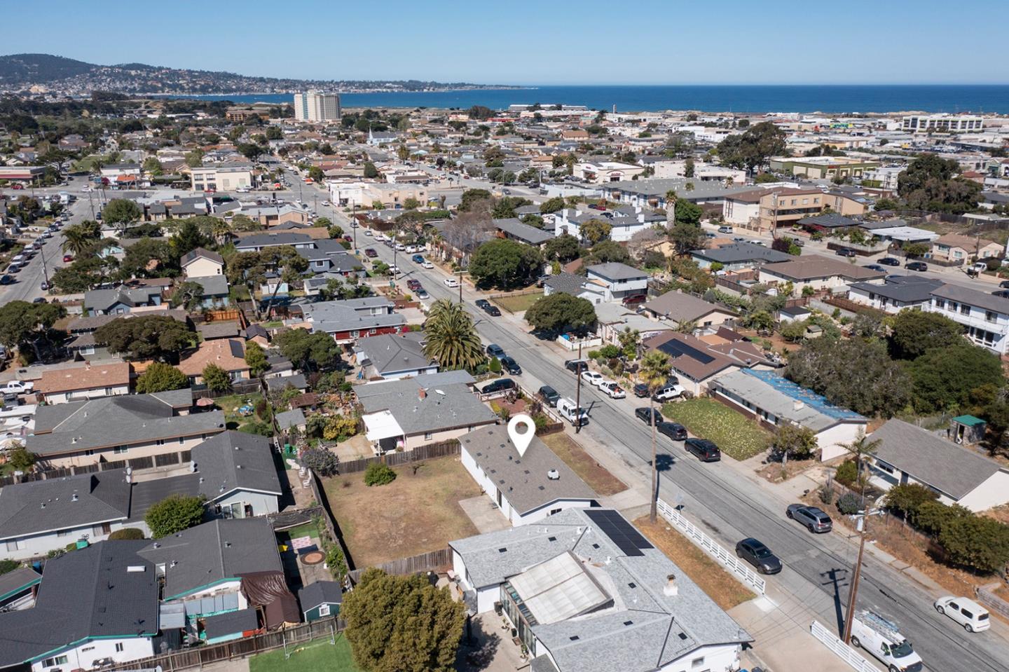 Detail Gallery Image 3 of 24 For 1048 Hamilton Ave, Seaside,  CA 93955 - 3 Beds | 1 Baths