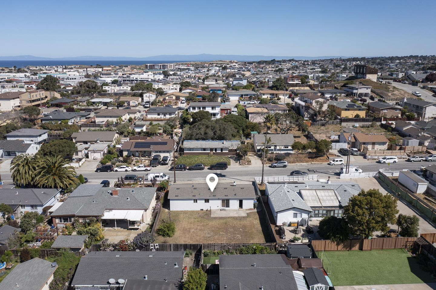 Detail Gallery Image 4 of 24 For 1048 Hamilton Ave, Seaside,  CA 93955 - 3 Beds | 1 Baths