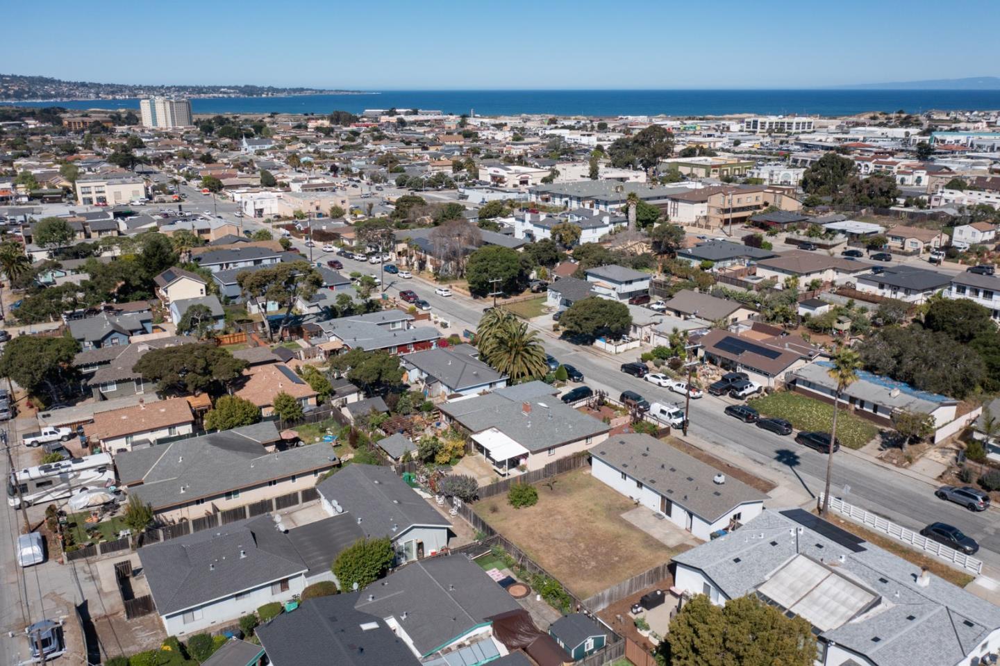 Detail Gallery Image 7 of 24 For 1048 Hamilton Ave, Seaside,  CA 93955 - 3 Beds | 1 Baths