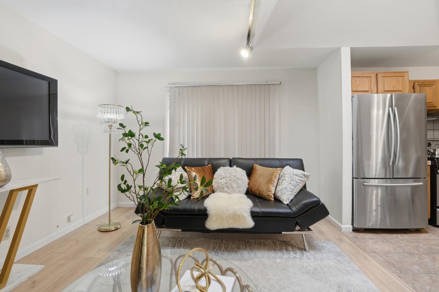 Detail Gallery Image 25 of 58 For 828 Weeks St, East Palo Alto,  CA 94303 - 3 Beds | 2 Baths