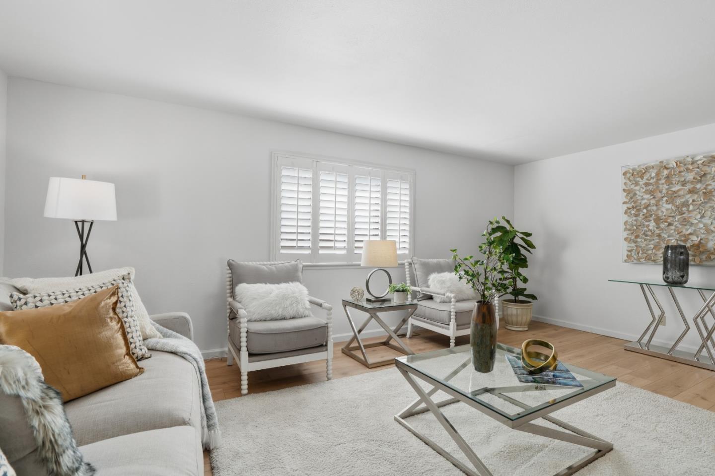 Detail Gallery Image 8 of 58 For 828 Weeks St, East Palo Alto,  CA 94303 - 3 Beds | 2 Baths