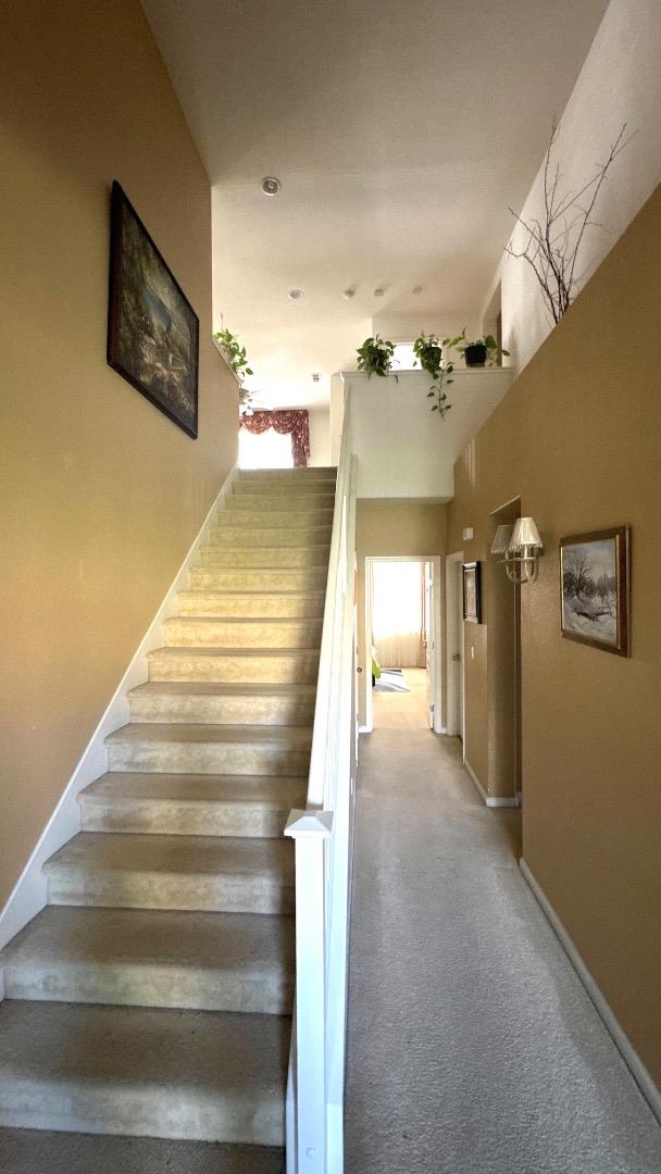 Detail Gallery Image 17 of 37 For 8649 Red Clover Way, Elk Grove,  CA 95624 - 7 Beds | 4 Baths