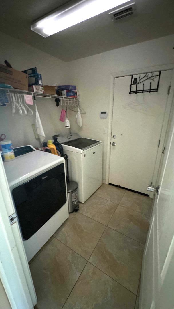 Detail Gallery Image 31 of 37 For 8649 Red Clover Way, Elk Grove,  CA 95624 - 7 Beds | 4 Baths