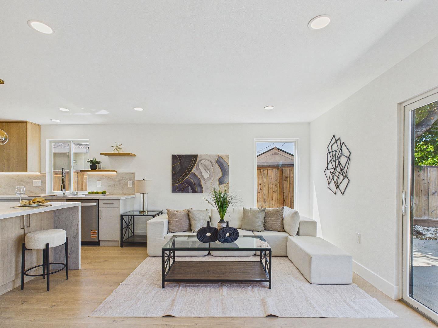 Detail Gallery Image 12 of 32 For 1825 Charmeran Ave, San Jose,  CA 95124 - 4 Beds | 4 Baths