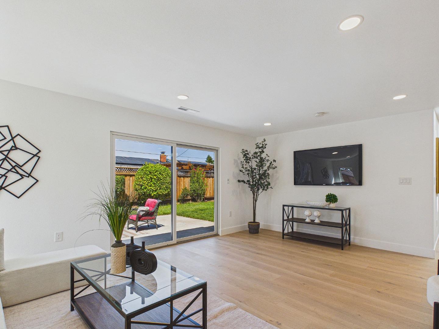 Detail Gallery Image 15 of 32 For 1825 Charmeran Ave, San Jose,  CA 95124 - 4 Beds | 4 Baths