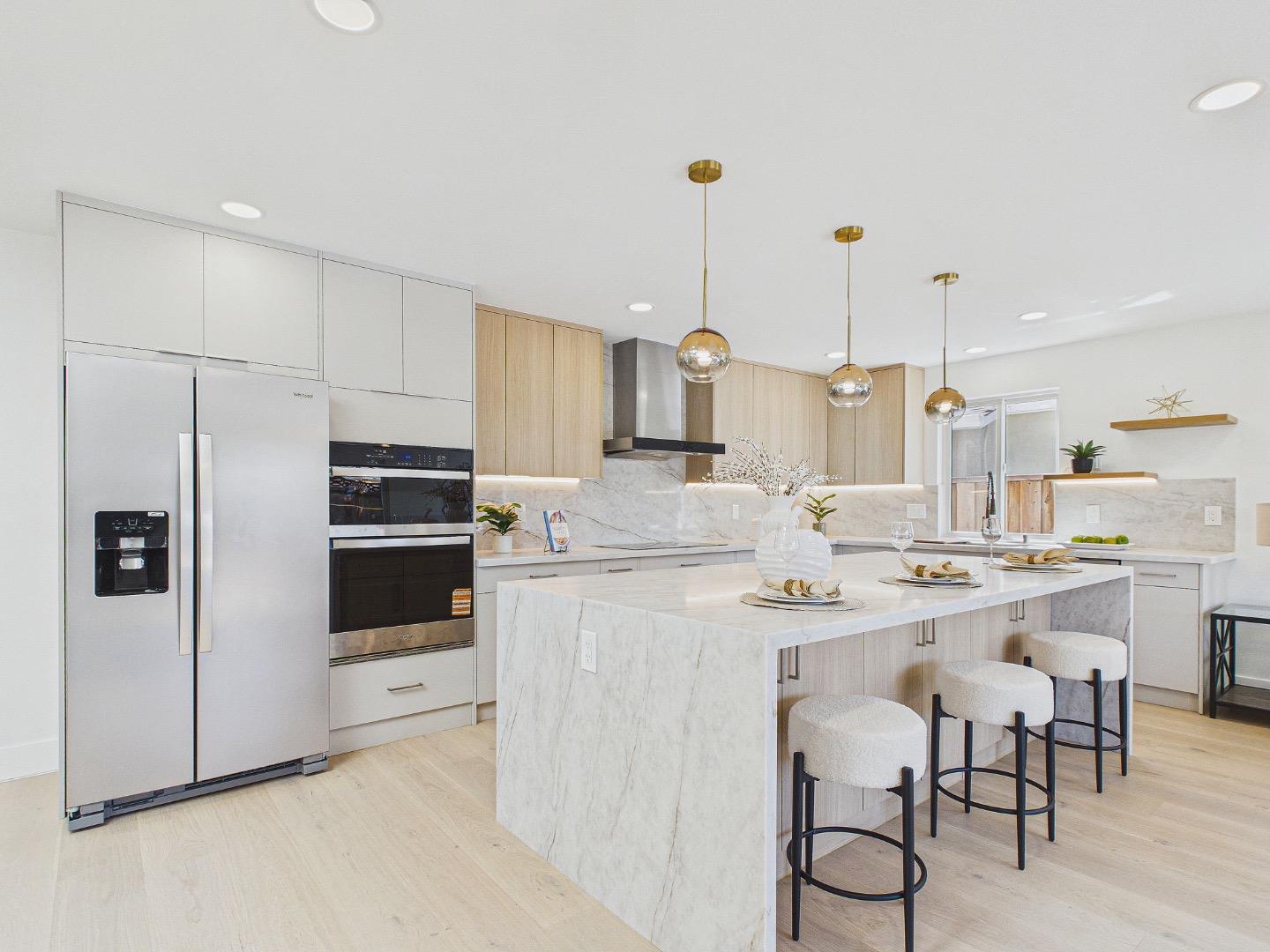 Detail Gallery Image 7 of 32 For 1825 Charmeran Ave, San Jose,  CA 95124 - 4 Beds | 4 Baths