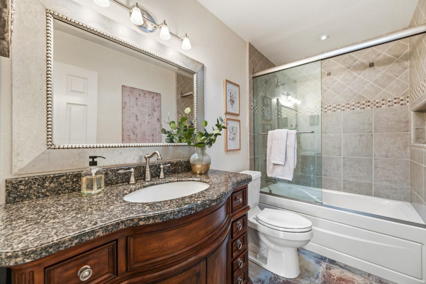 Detail Gallery Image 19 of 37 For 711 Chatsworth Pl, San Jose,  CA 95128 - 4 Beds | 2 Baths