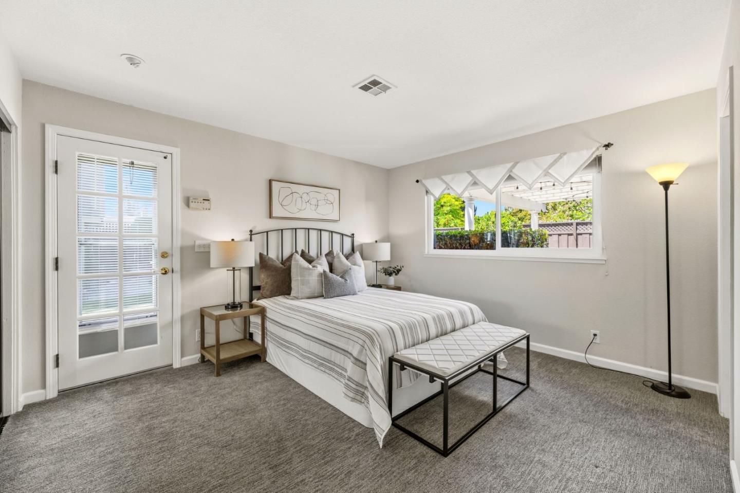 Detail Gallery Image 21 of 37 For 711 Chatsworth Pl, San Jose,  CA 95128 - 4 Beds | 2 Baths