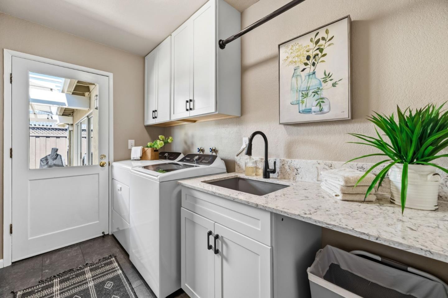 Detail Gallery Image 25 of 37 For 711 Chatsworth Pl, San Jose,  CA 95128 - 4 Beds | 2 Baths