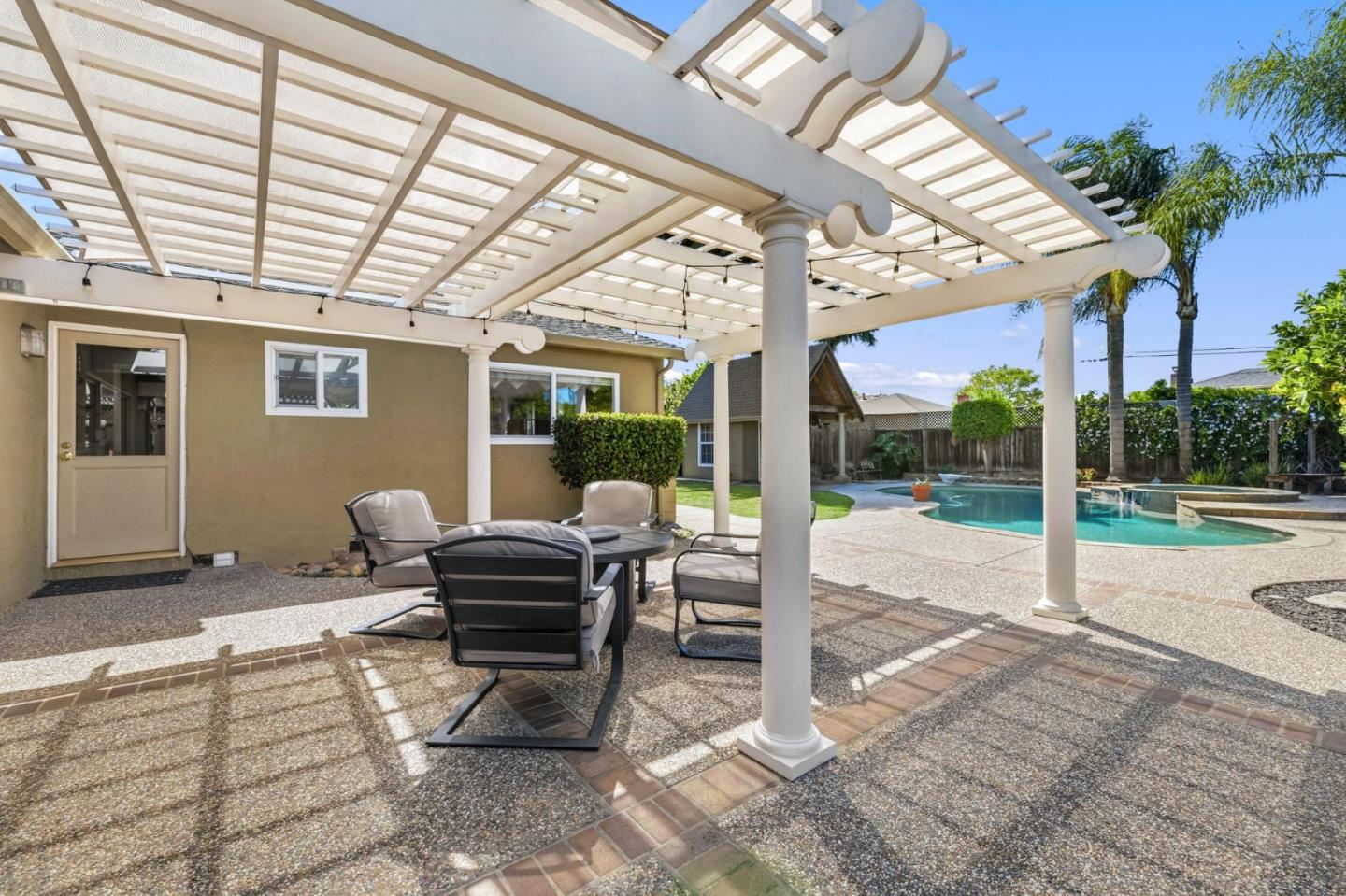 Detail Gallery Image 28 of 37 For 711 Chatsworth Pl, San Jose,  CA 95128 - 4 Beds | 2 Baths