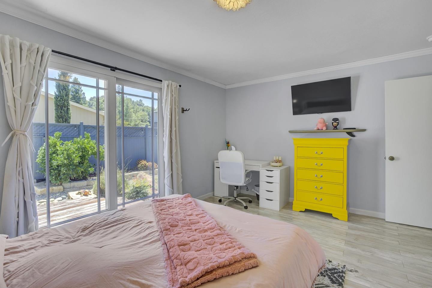 Detail Gallery Image 25 of 69 For 26 Meadow Way a,  Scotts Valley,  CA 95066 - 3 Beds | 2 Baths