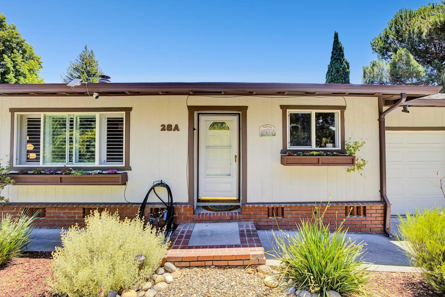 Detail Gallery Image 4 of 69 For 26 Meadow Way a,  Scotts Valley,  CA 95066 - 3 Beds | 2 Baths