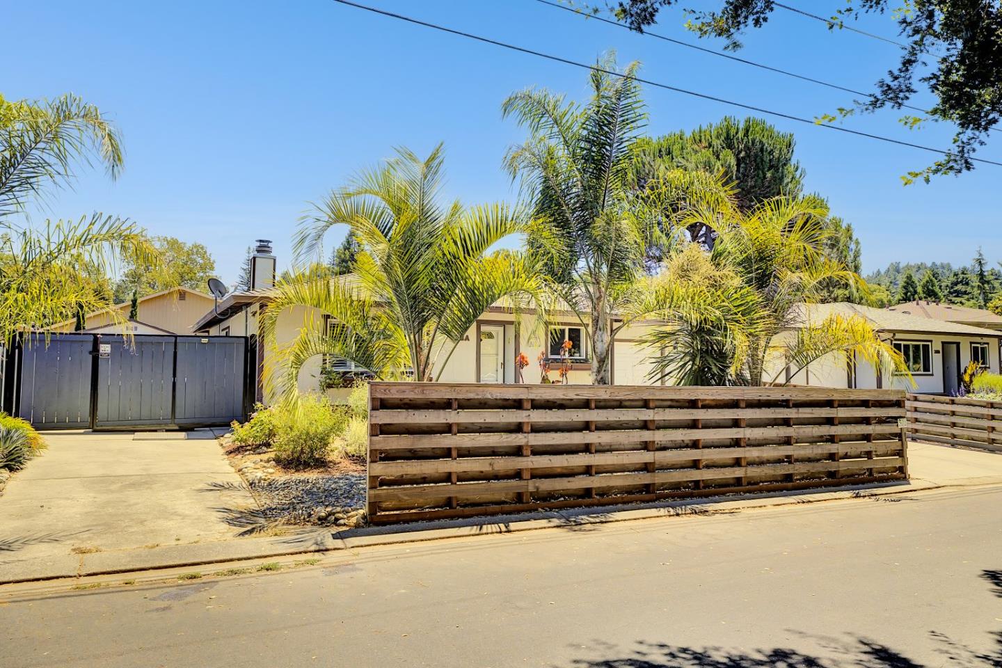 Detail Gallery Image 6 of 69 For 26 Meadow Way a,  Scotts Valley,  CA 95066 - 3 Beds | 2 Baths