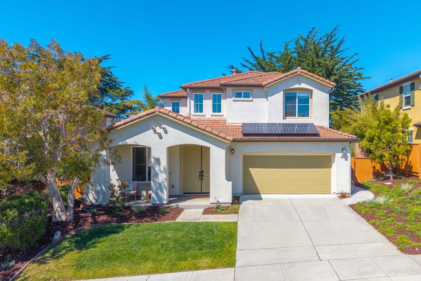 Front Image Thumbnail for ML82041810