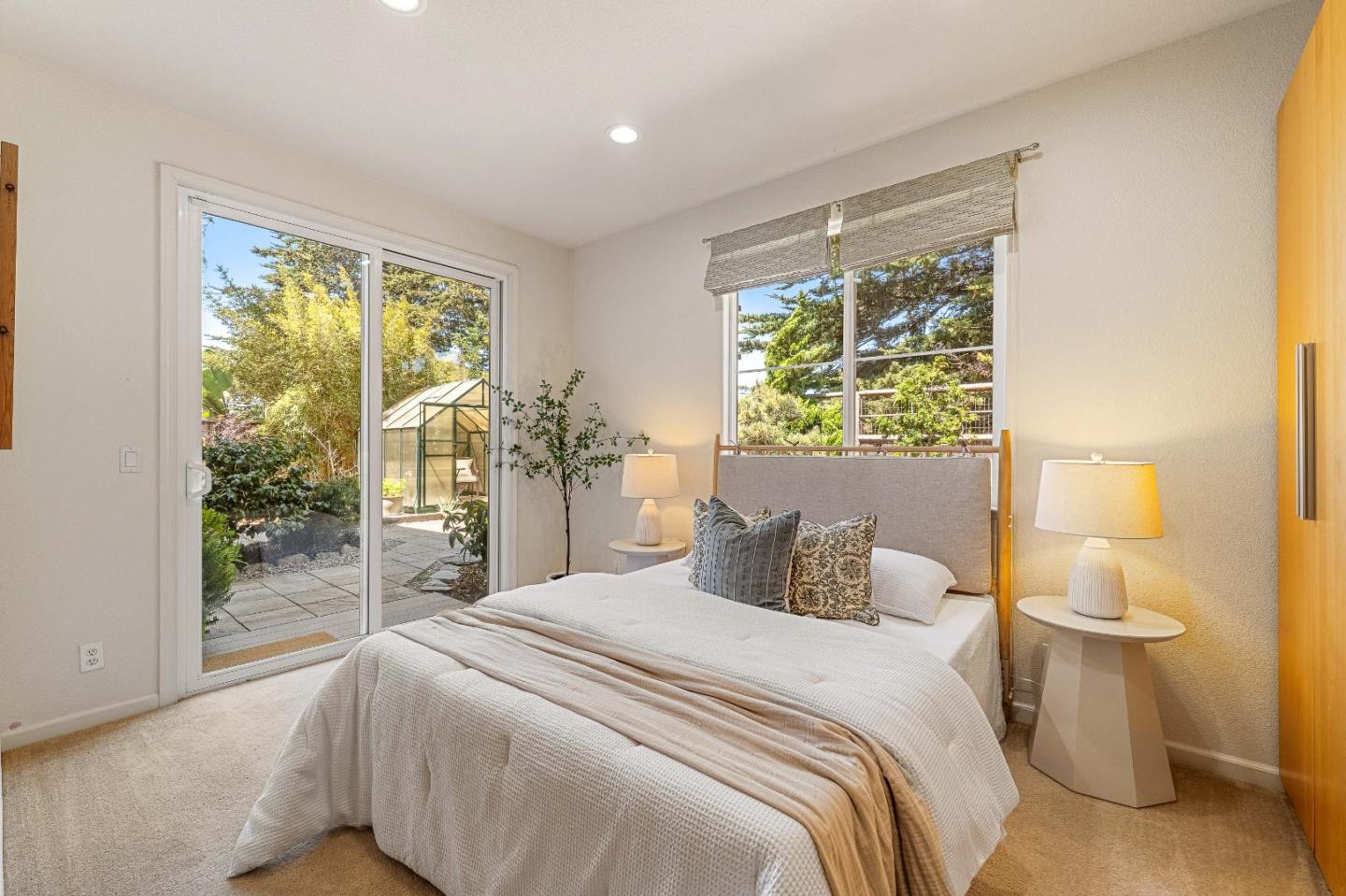 Detail Gallery Image 16 of 40 For 4460 Peninsula Point Dr, Seaside,  CA 93955 - 4 Beds | 2/1 Baths