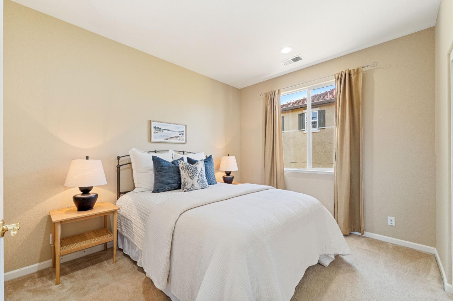 Detail Gallery Image 21 of 40 For 4460 Peninsula Point Dr, Seaside,  CA 93955 - 4 Beds | 2/1 Baths