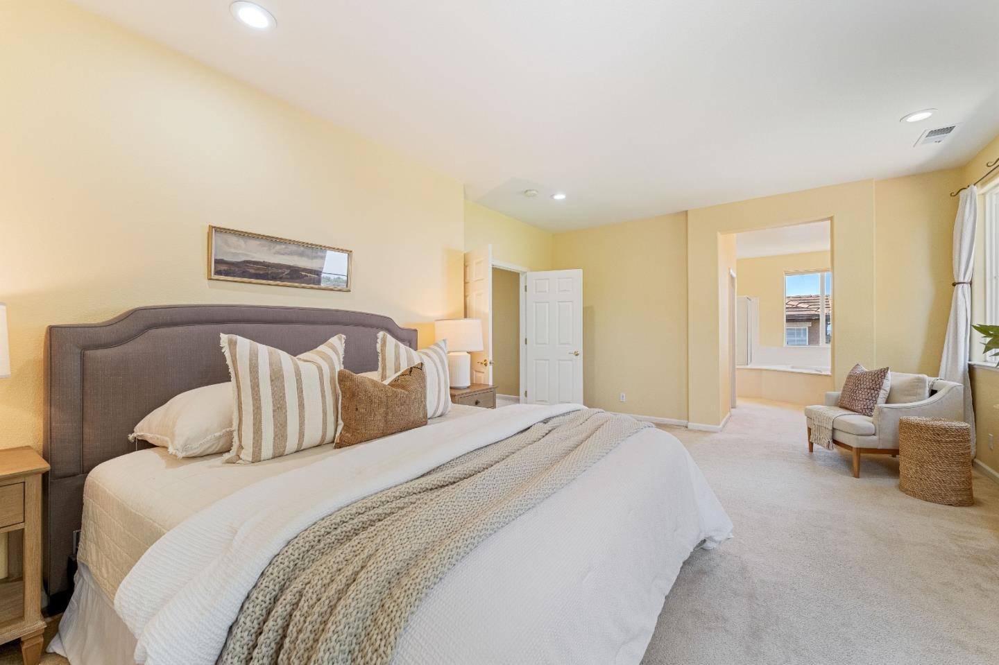 Detail Gallery Image 28 of 40 For 4460 Peninsula Point Dr, Seaside,  CA 93955 - 4 Beds | 2/1 Baths