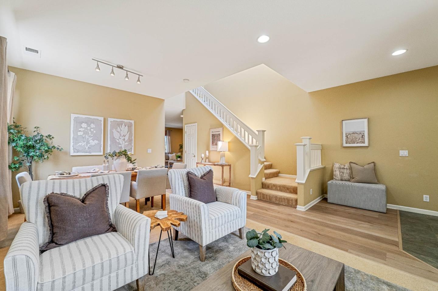 Detail Gallery Image 7 of 40 For 4460 Peninsula Point Dr, Seaside,  CA 93955 - 4 Beds | 2/1 Baths