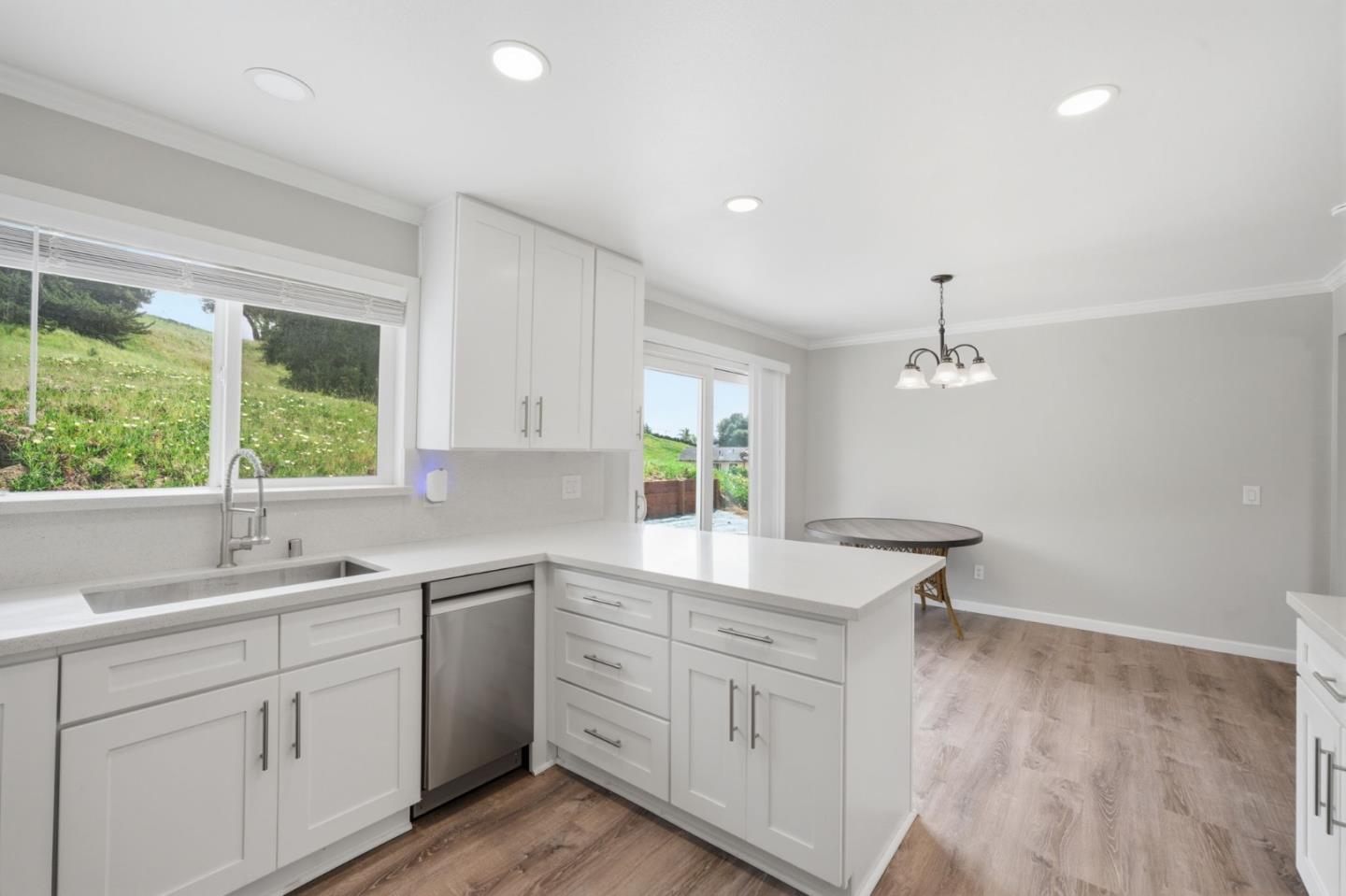 Detail Gallery Image 8 of 35 For 10867 Assisi Way, Salinas,  CA 93907 - 2 Beds | 2 Baths